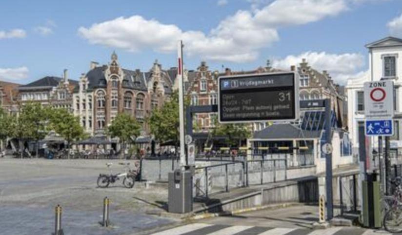 Right In The City Center Your Ghent Getaway Zewnętrze zdjęcie
